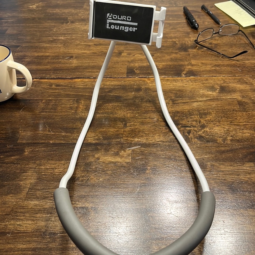 ADURO LOUNGER UNIVERSAL ADJUSTABLE GOOSENECK MOUNT PHONE HOLDER